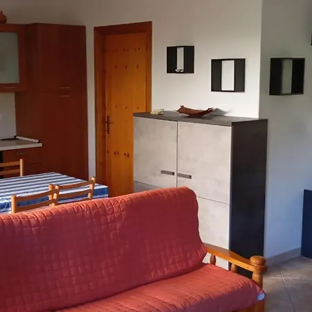 Sardina Gaudi Apartman *